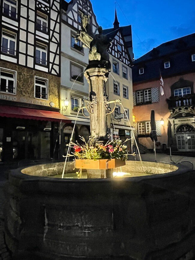 Städtetrip Cochem - Brunnen Marktplatz